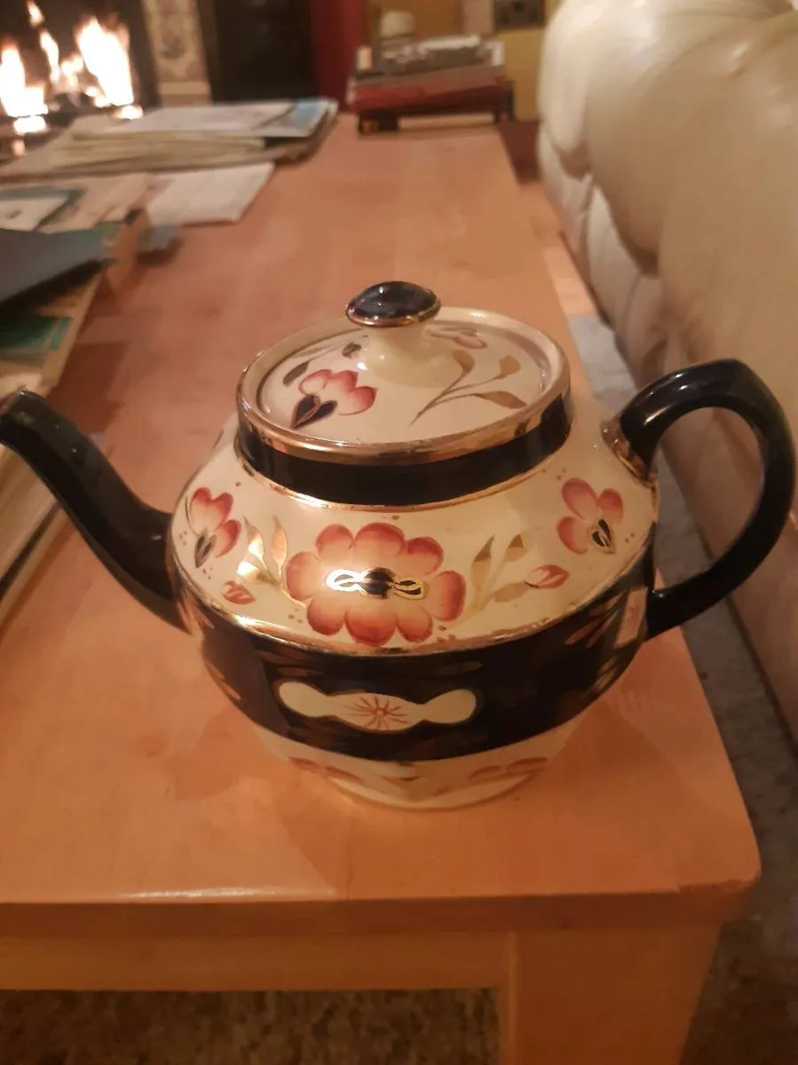 Vintage Teapot - Image 4