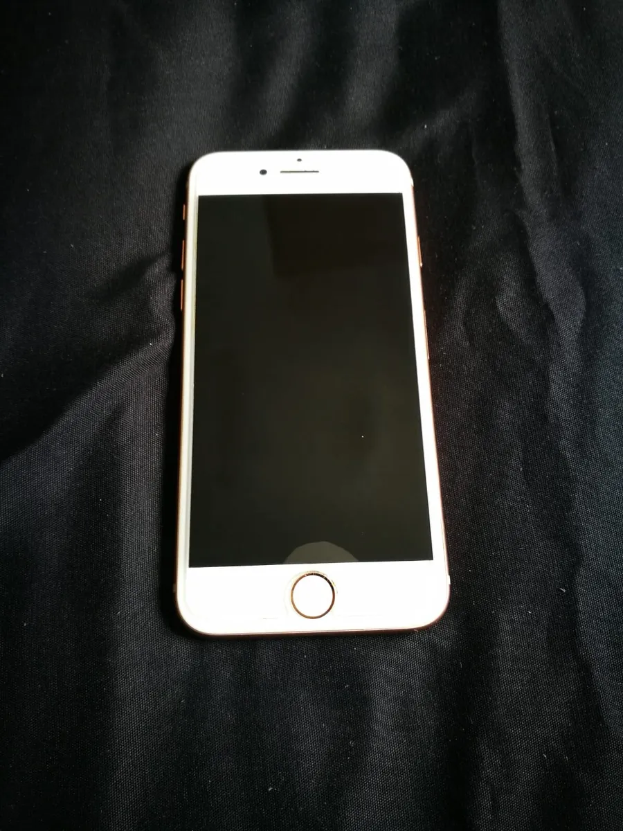 iPhone 8 256GB - New Battery, Excellent Condition - Image 2