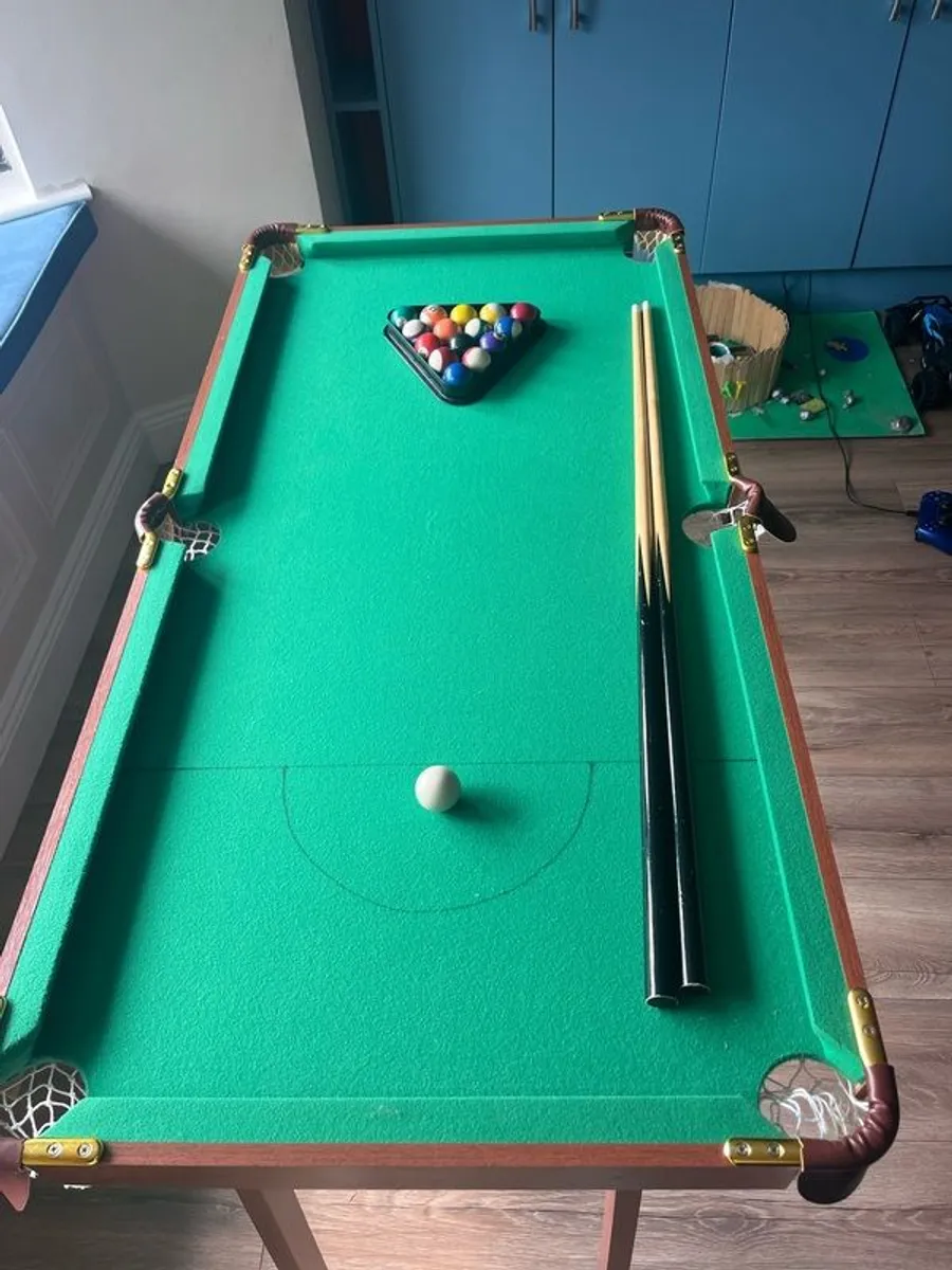 Mini pool table - Image 1