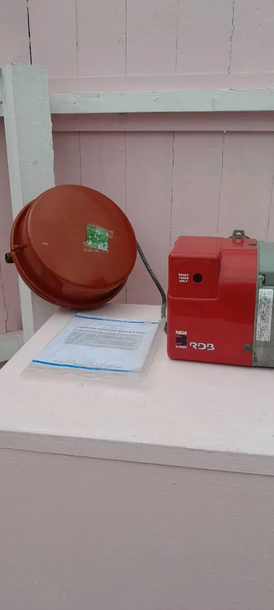 OIL BURNER - Image 2