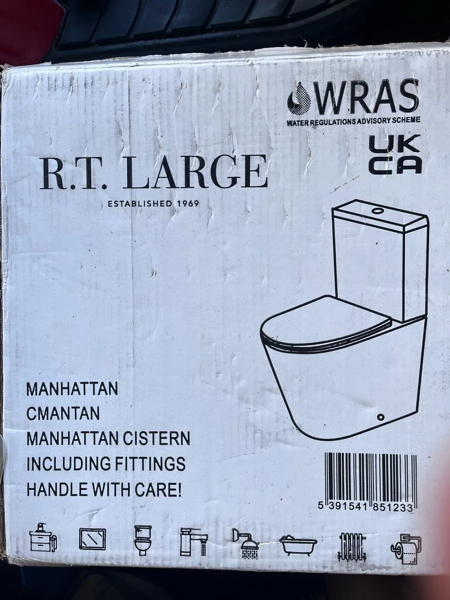 Toilet, Cistern, Shower - Image 2