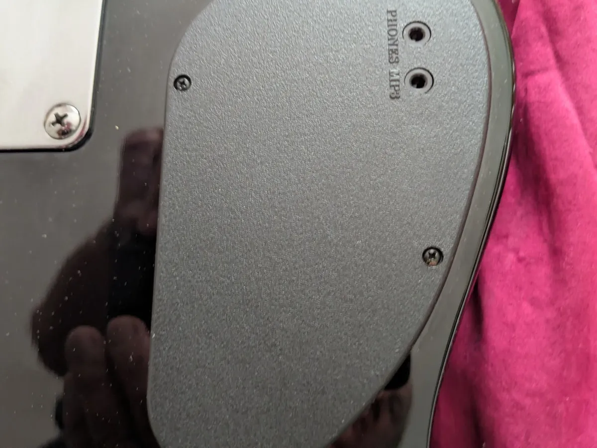 GUITAR - Image 2