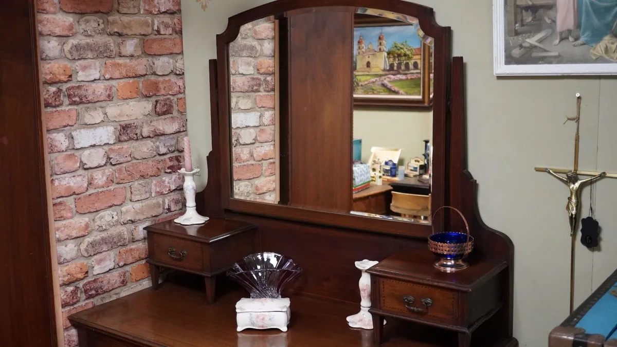 Edwardian Mahogany Dressing Table - Image 3
