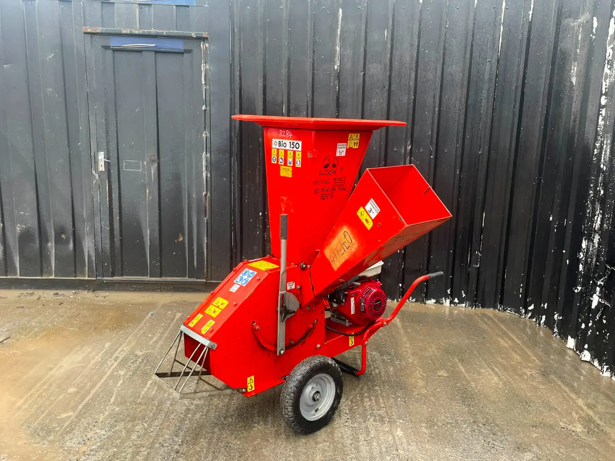 4" Camon Petrol Wood Chipper - Image 1