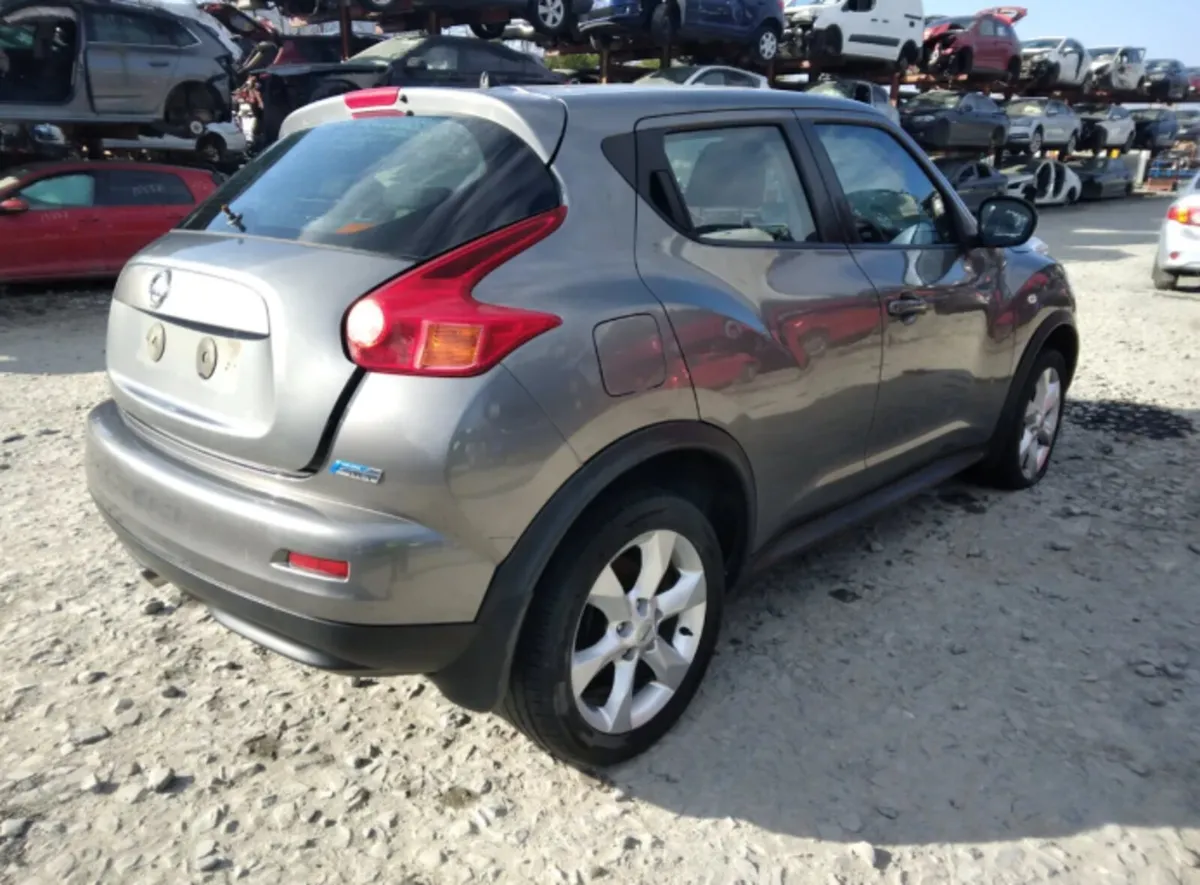 2010-2019 MK1 Nissan Juke For Breaking - Image 2