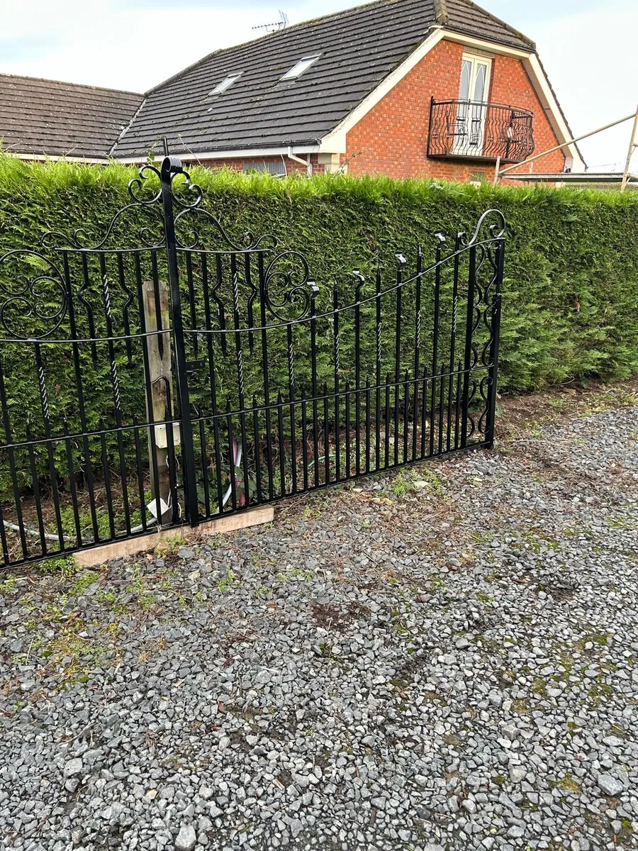 Wrought iron set of gates - Image 1
