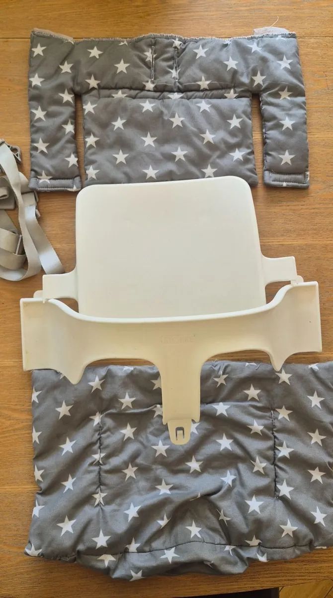 Tripp Trapp seat & cushion & straps - Image 1