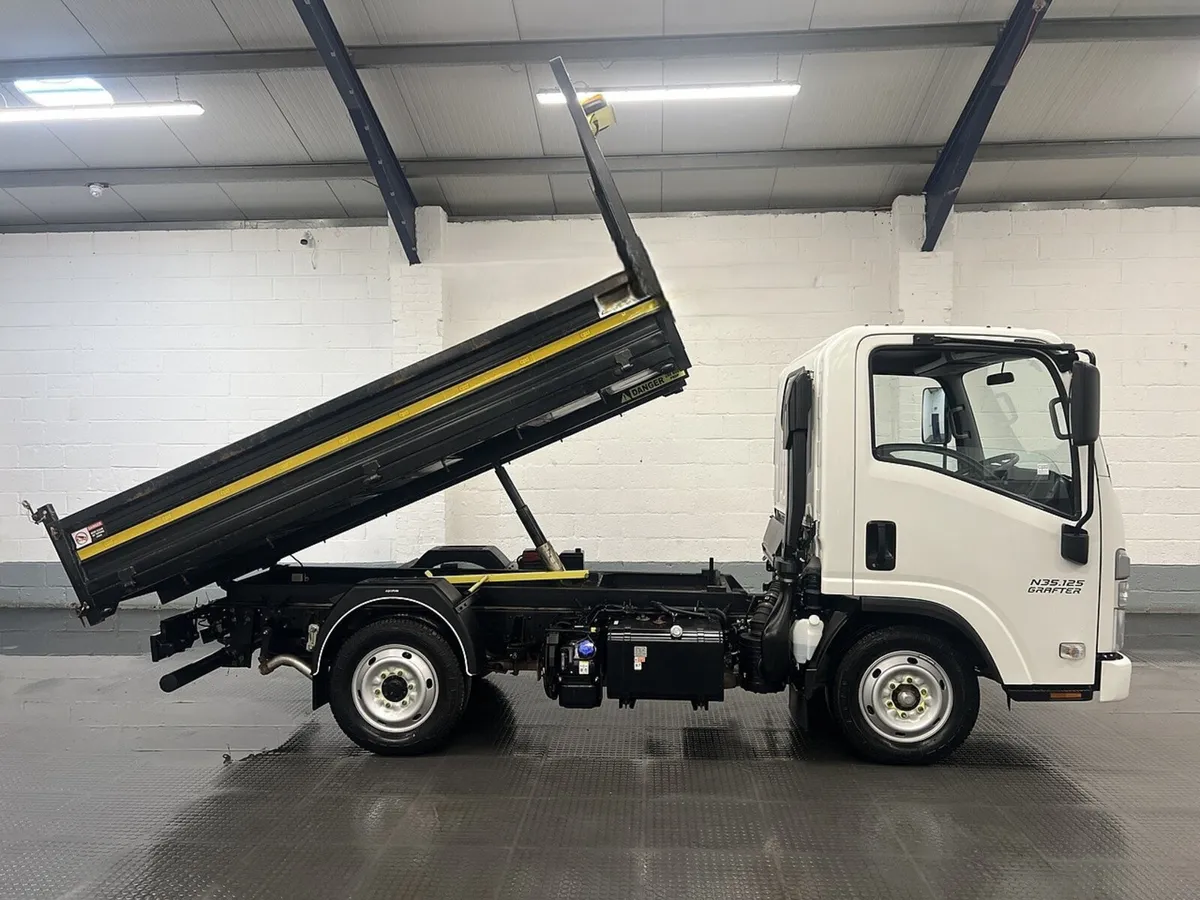 2023 Isuzu Grafter Tipper Van - Image 1