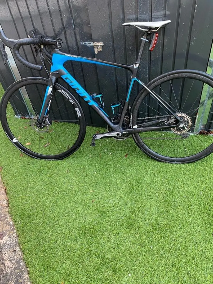 Giant Defy Advanced Pro 0 - Image 1
