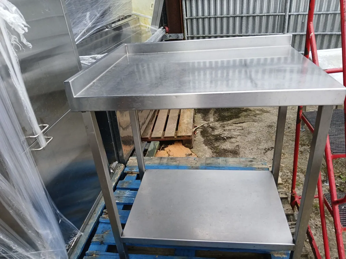 Staneless steel table x showroom delivered - Image 3