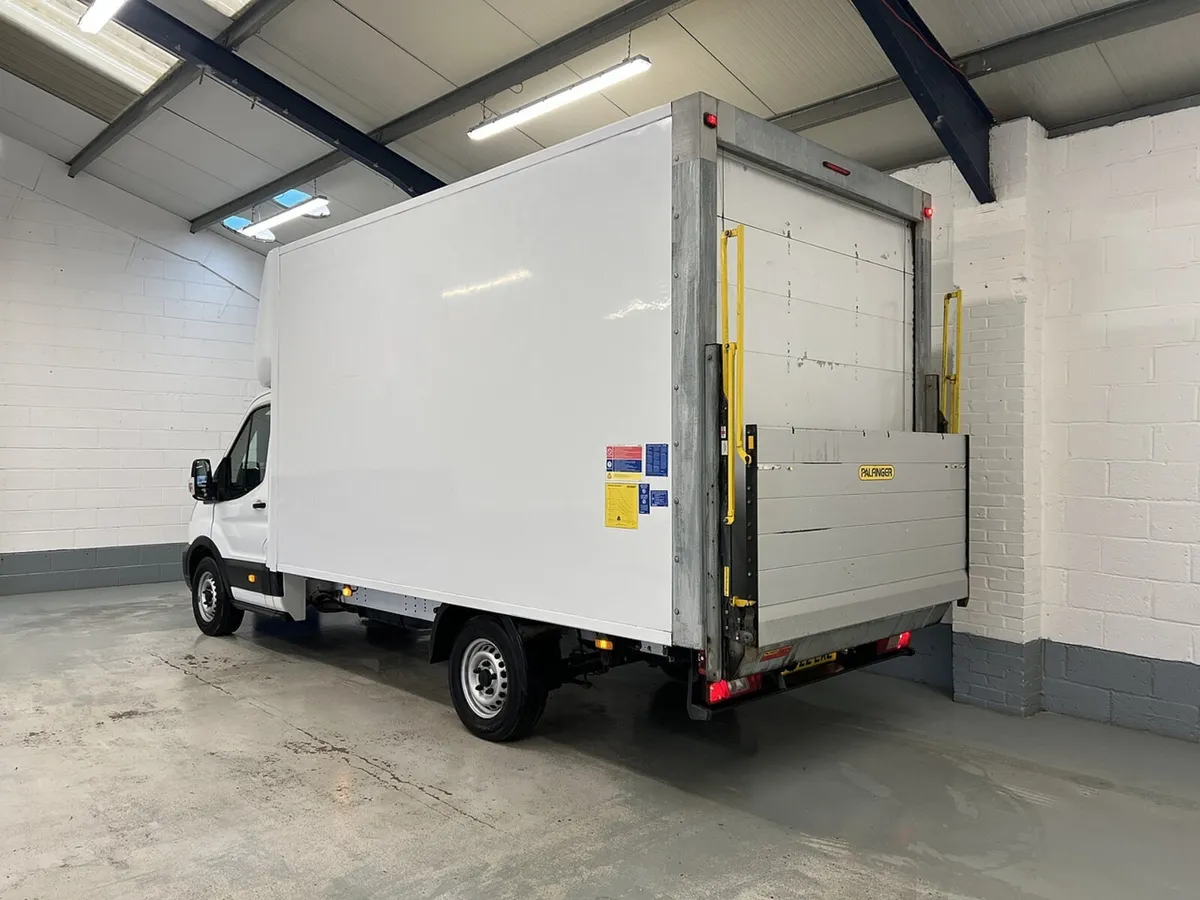 2022 Ford Transit Luton Box Van - Image 4