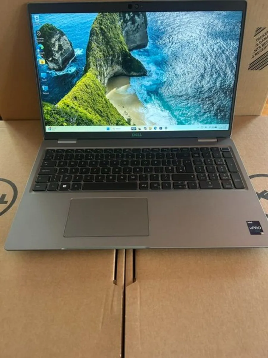 Dell Latitude 5530 15.6" i5 16GB 512GB SSD Win 11 - Image 4