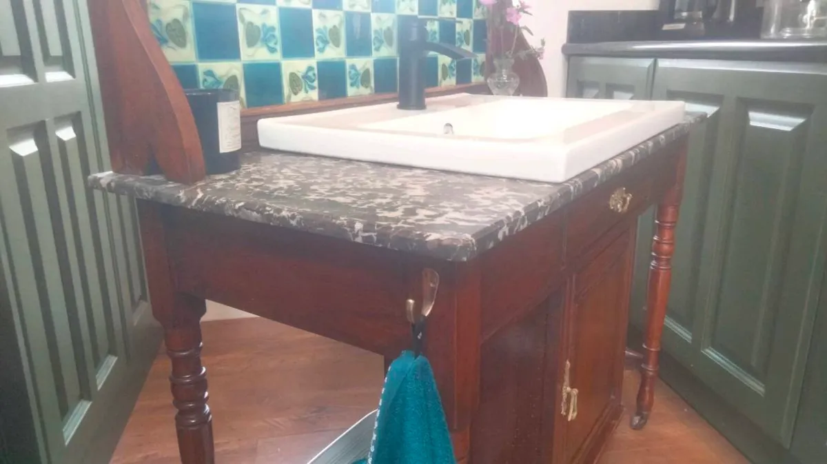 Antique vanity unit - Image 4