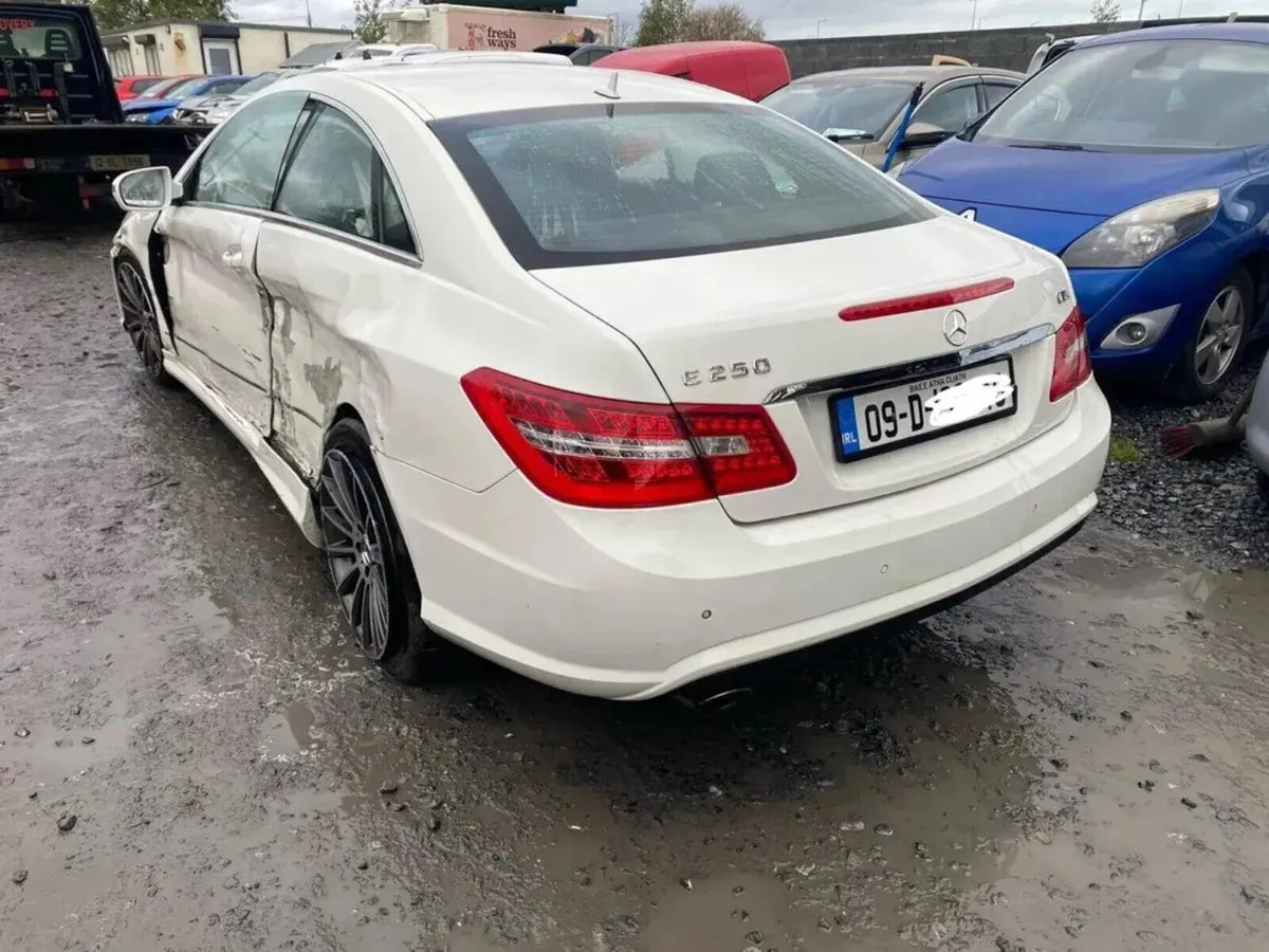 2009 Mercedes E250 Amg Coupe 2.1 Diesel - Image 4