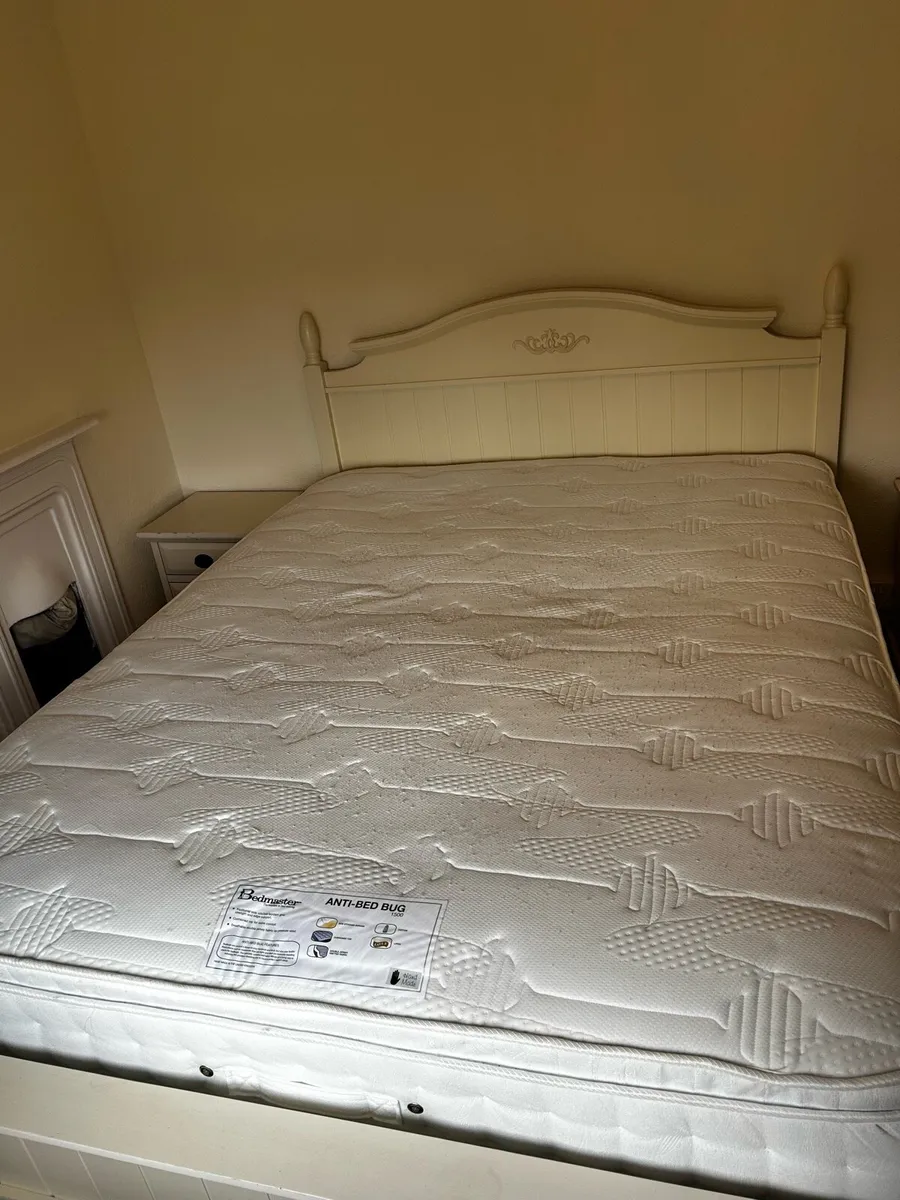 King size cream framed bed with mattress - Image 1