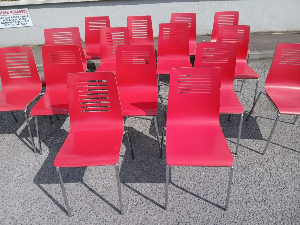 Chairs 💺 💺 💺 💺 💺   lot of (20)... delivered - Image 3