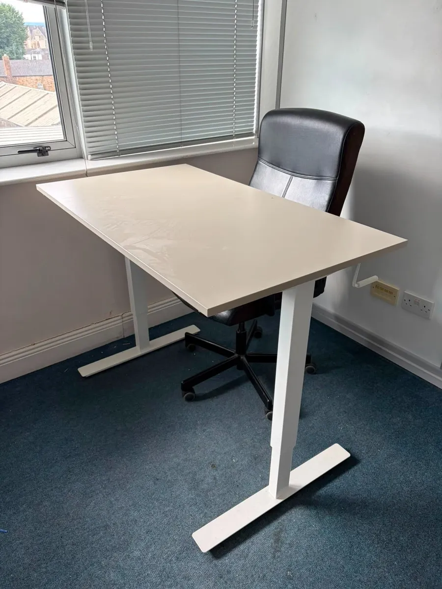 Large Office Furniture Clearance - Image 4