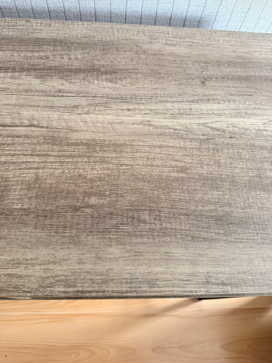 Desk - Image 4