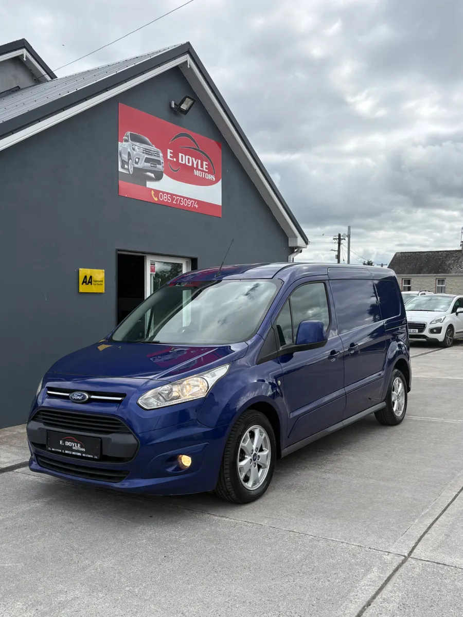2016 Ford Transit Connect Limited 3 seat - Image 3