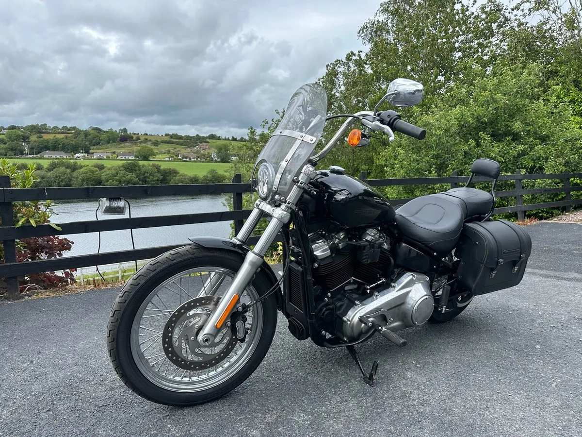 2022 Harley Davidson softail - only 3000km - Image 2