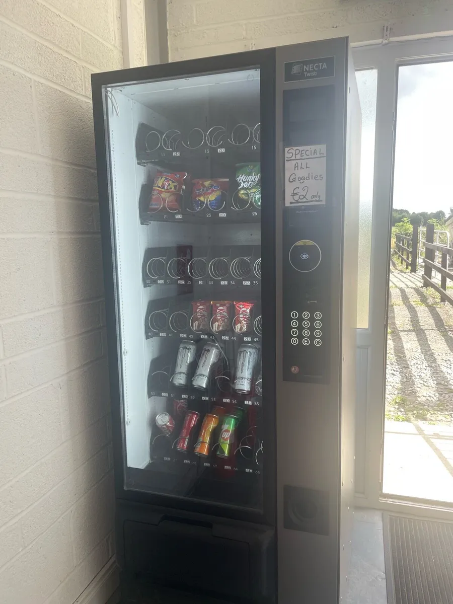 Vending machine - Image 1