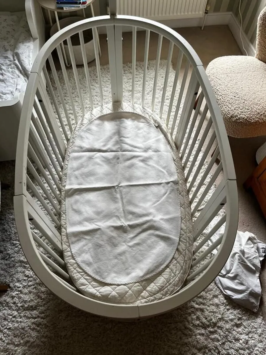 Stokke Sleepi 3-in-1 Bed Bundle - White - Image 2