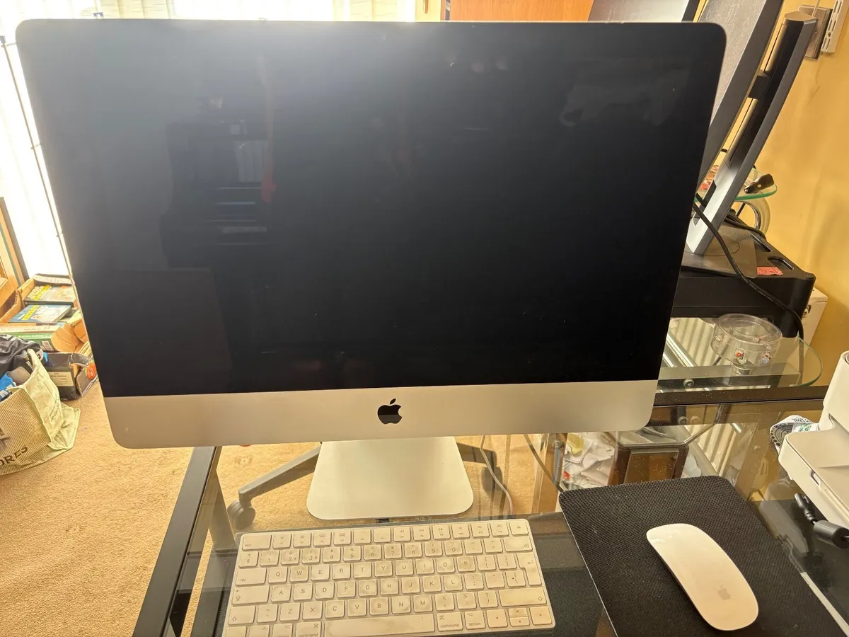 Apple 2019 iMac 21.5" Desktop Computer - Image 2