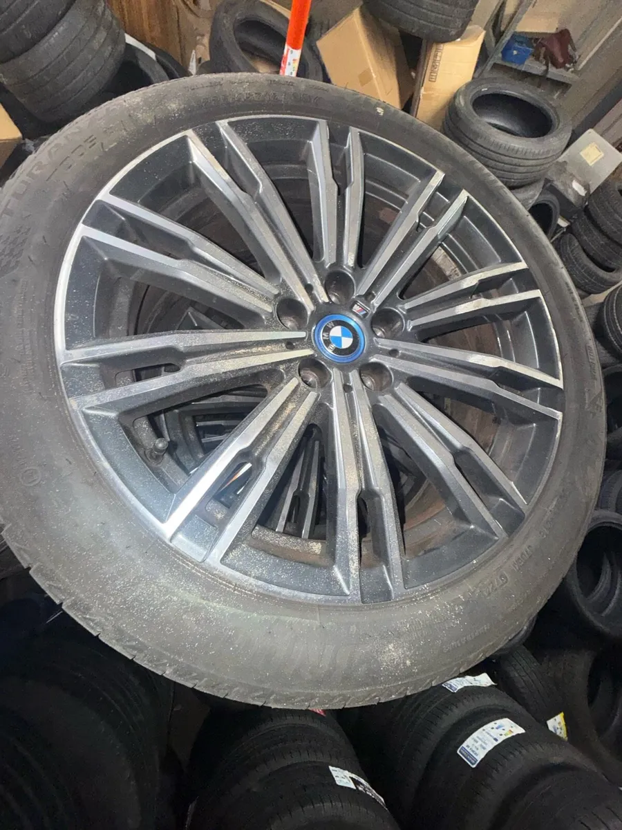 2022 BMW 5 Series 18” genuine m sport alloys