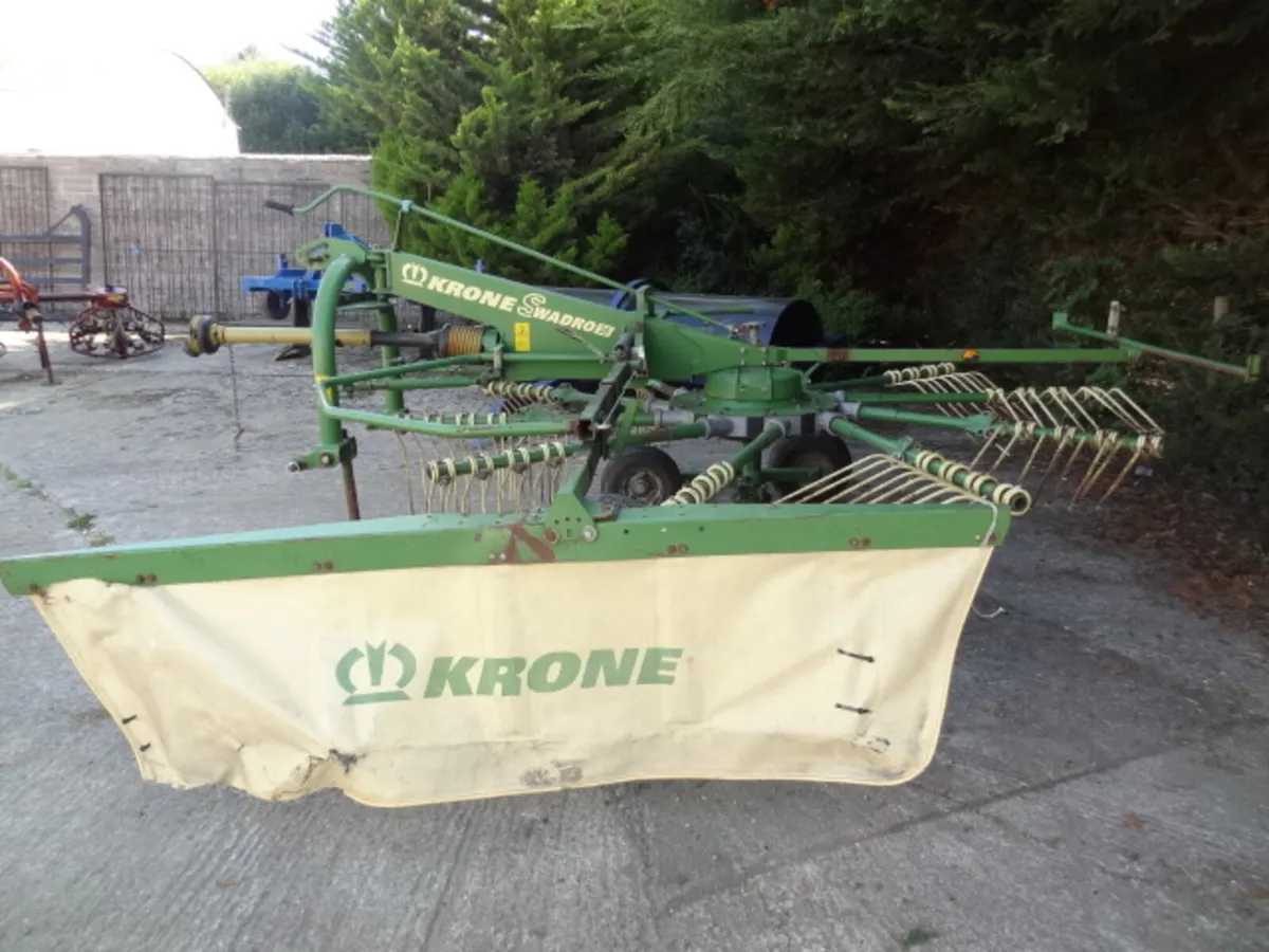 Krone Swadro 38 Single Rotor Rake - Image 2