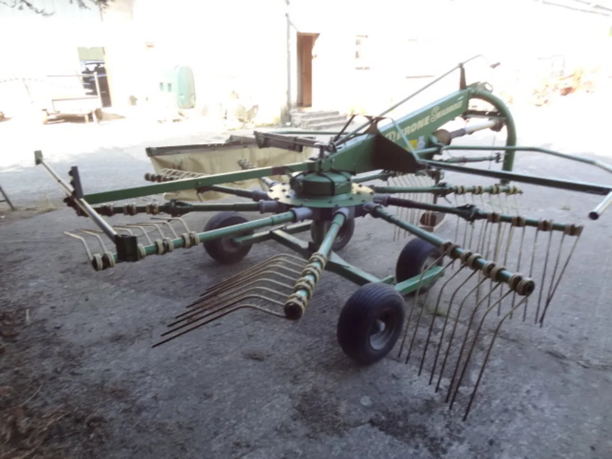 Krone Swadro 38 Single Rotor Rake - Image 4