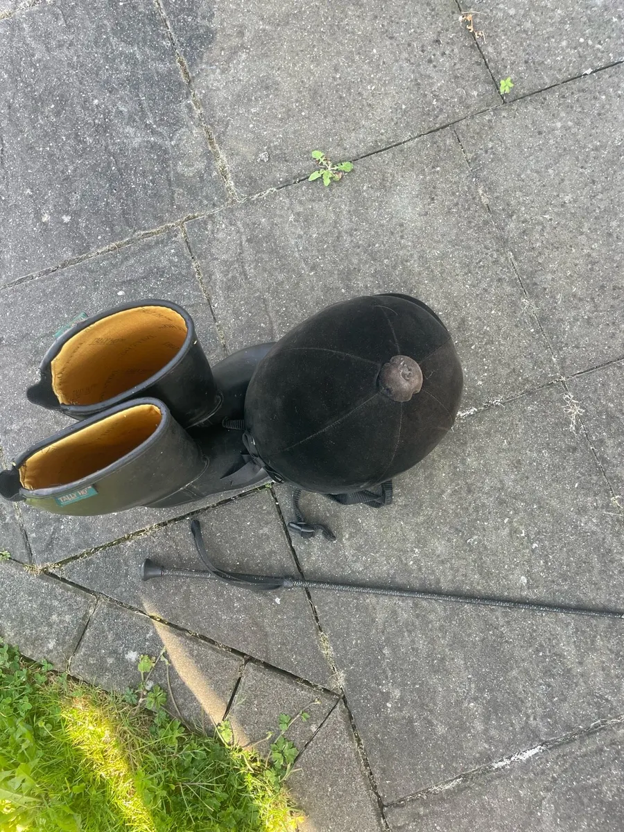 Child’s horse riding helmet, boots and whip - Image 2