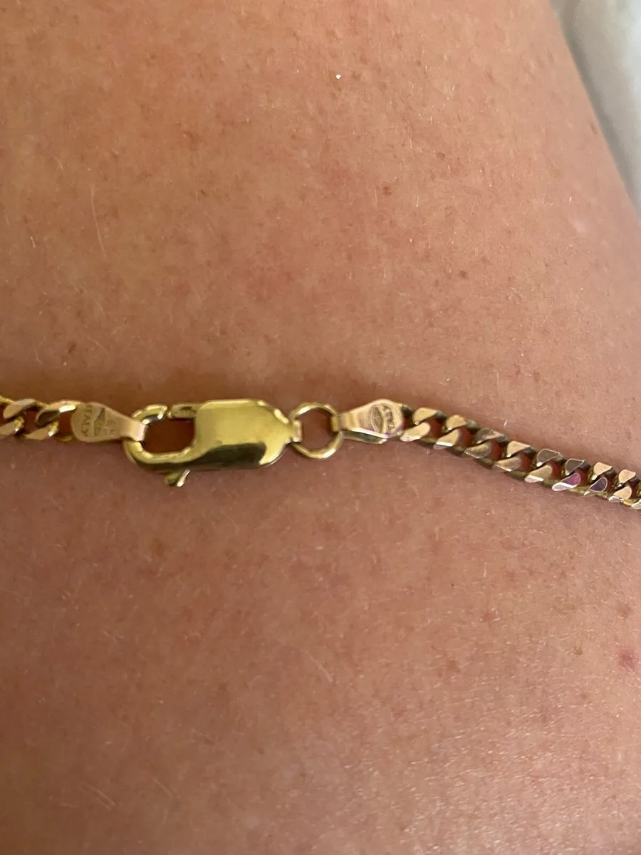 Curb 9ct gold chain - Image 2