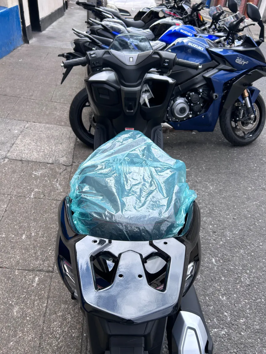New Suzuki Burgman 125 Save €245 - Image 4