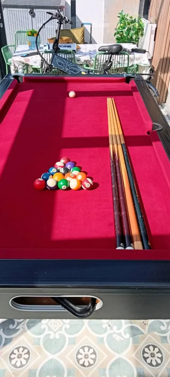 Pool table - Image 2