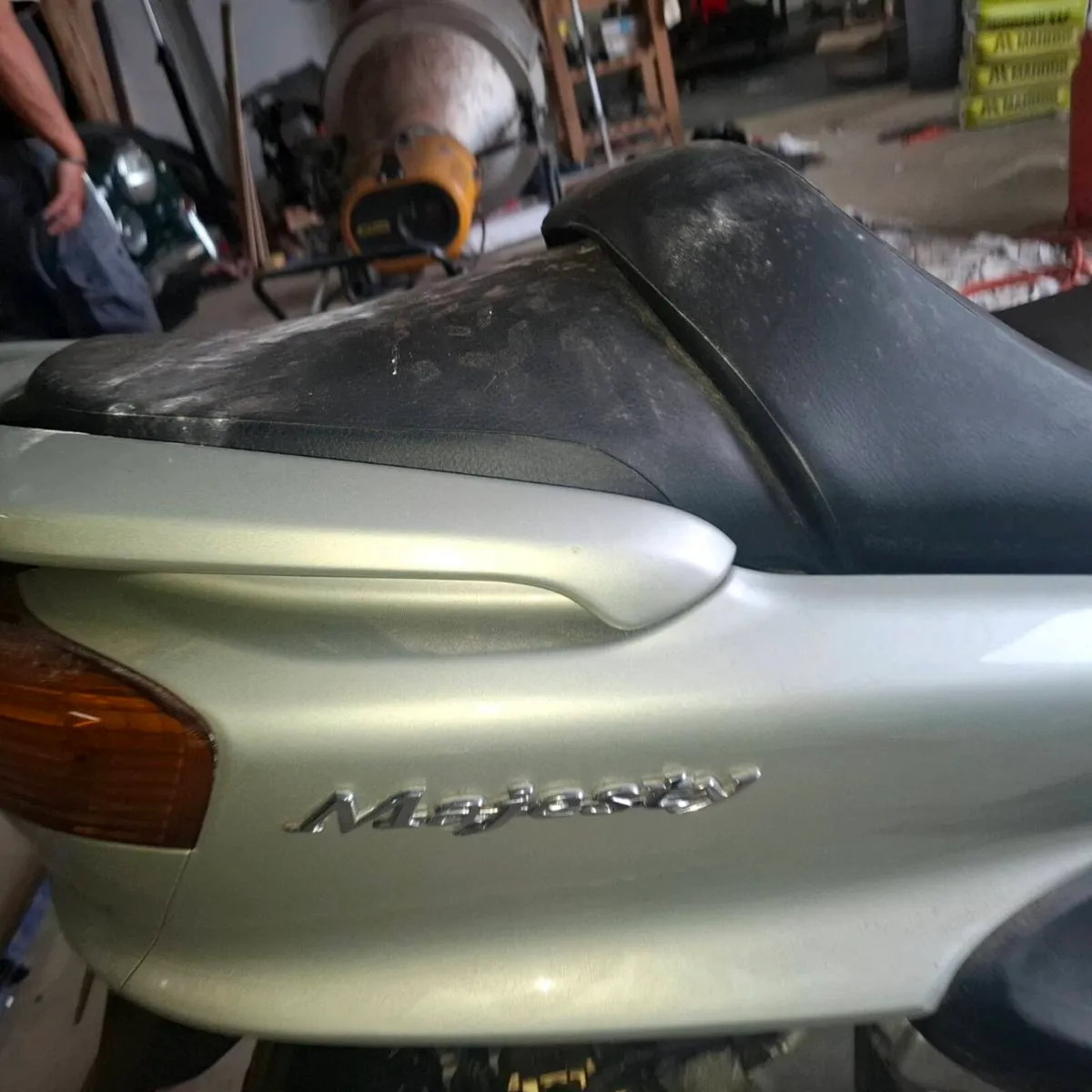 2000 Yamaha Majesty Special Edition - Image 3