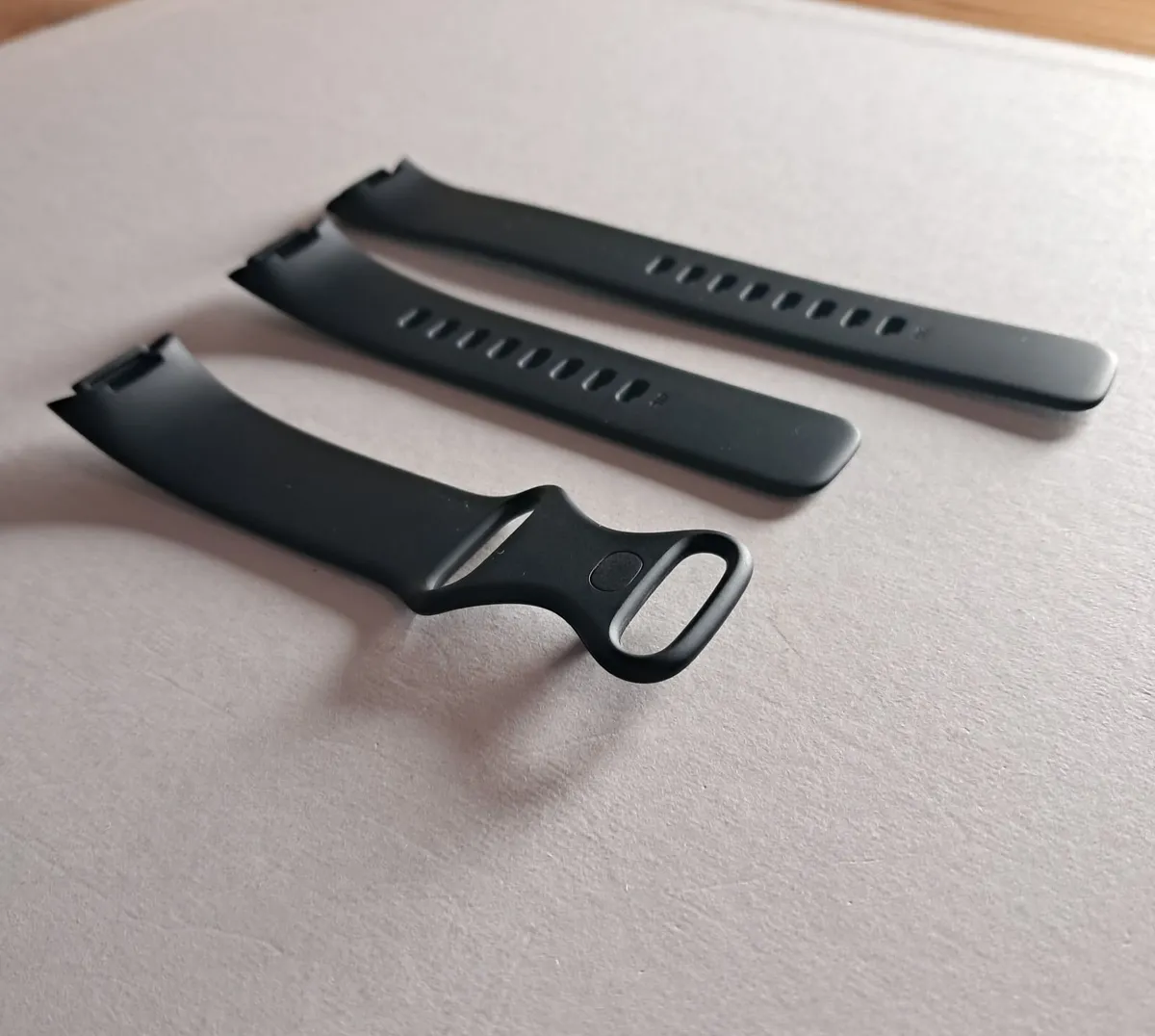 Fitbit Charge 6 & Charge 5 Black Infinity Band - Image 2
