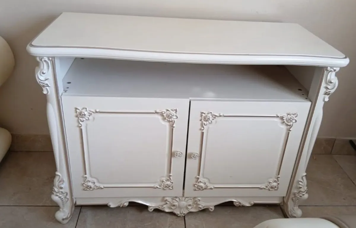Italian Press and Tv stand - Image 2