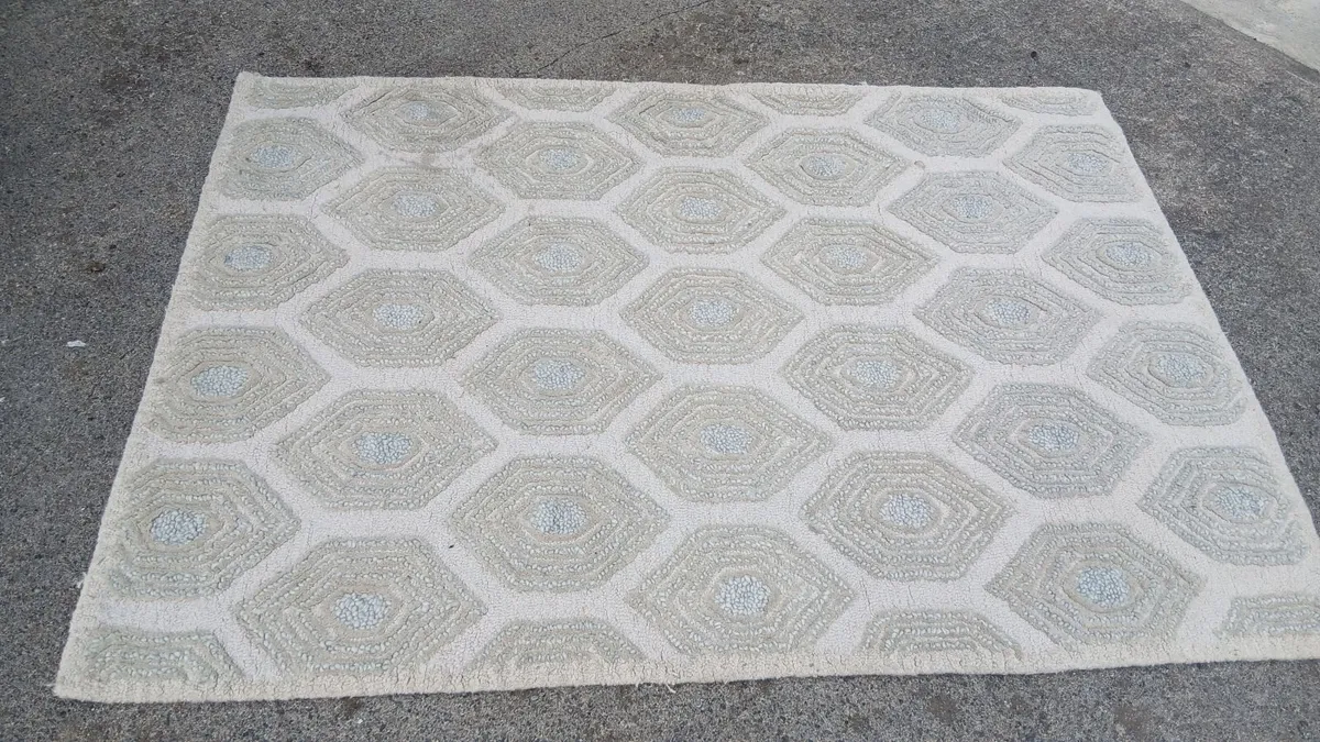 Rug