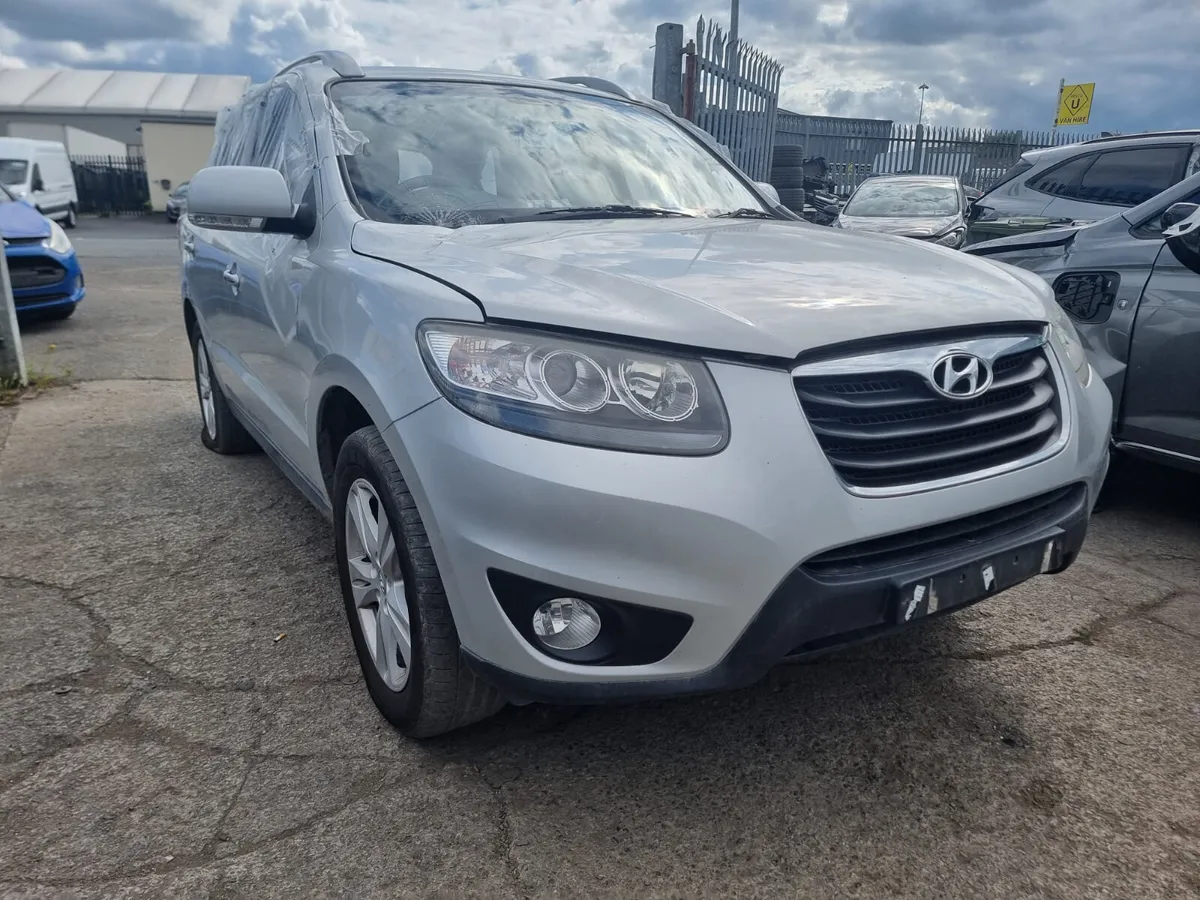 11 HYUNDAI SANTA FE  2.2 CRDI FOR BREAKING - Image 1