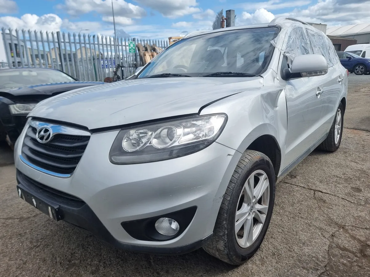 11 HYUNDAI SANTA FE  2.2 CRDI FOR BREAKING - Image 2