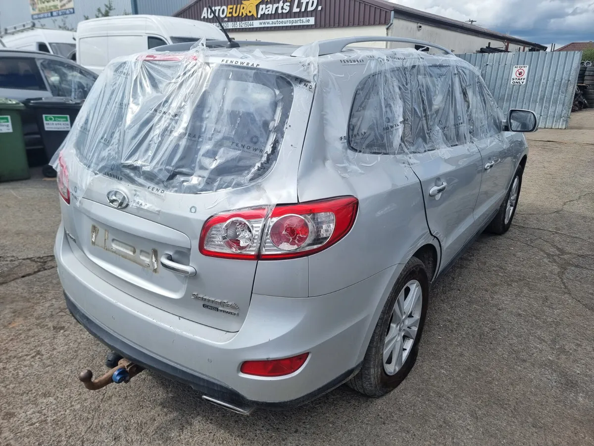 11 HYUNDAI SANTA FE  2.2 CRDI FOR BREAKING - Image 3