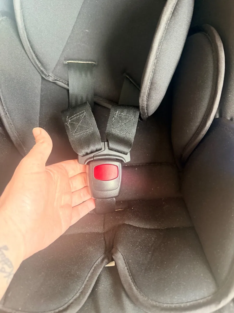 Baby car seat - Image 2