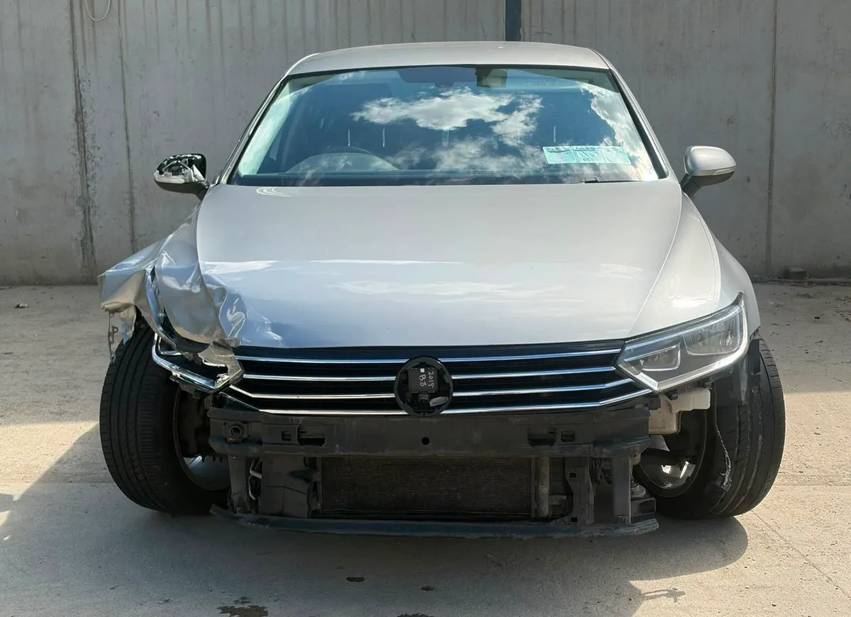 2015 VW Passat parts - Image 1