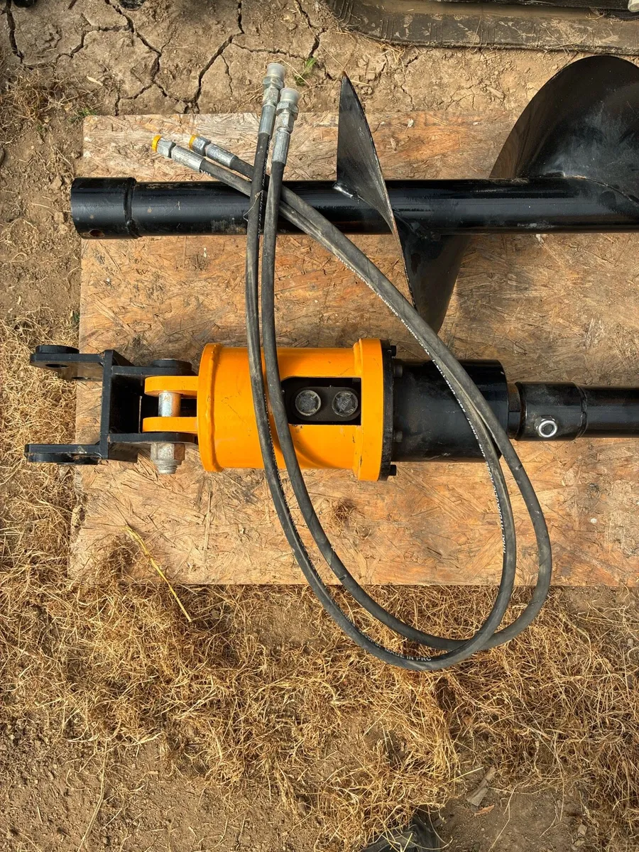 Buckets and Augers for mini digger - Image 2