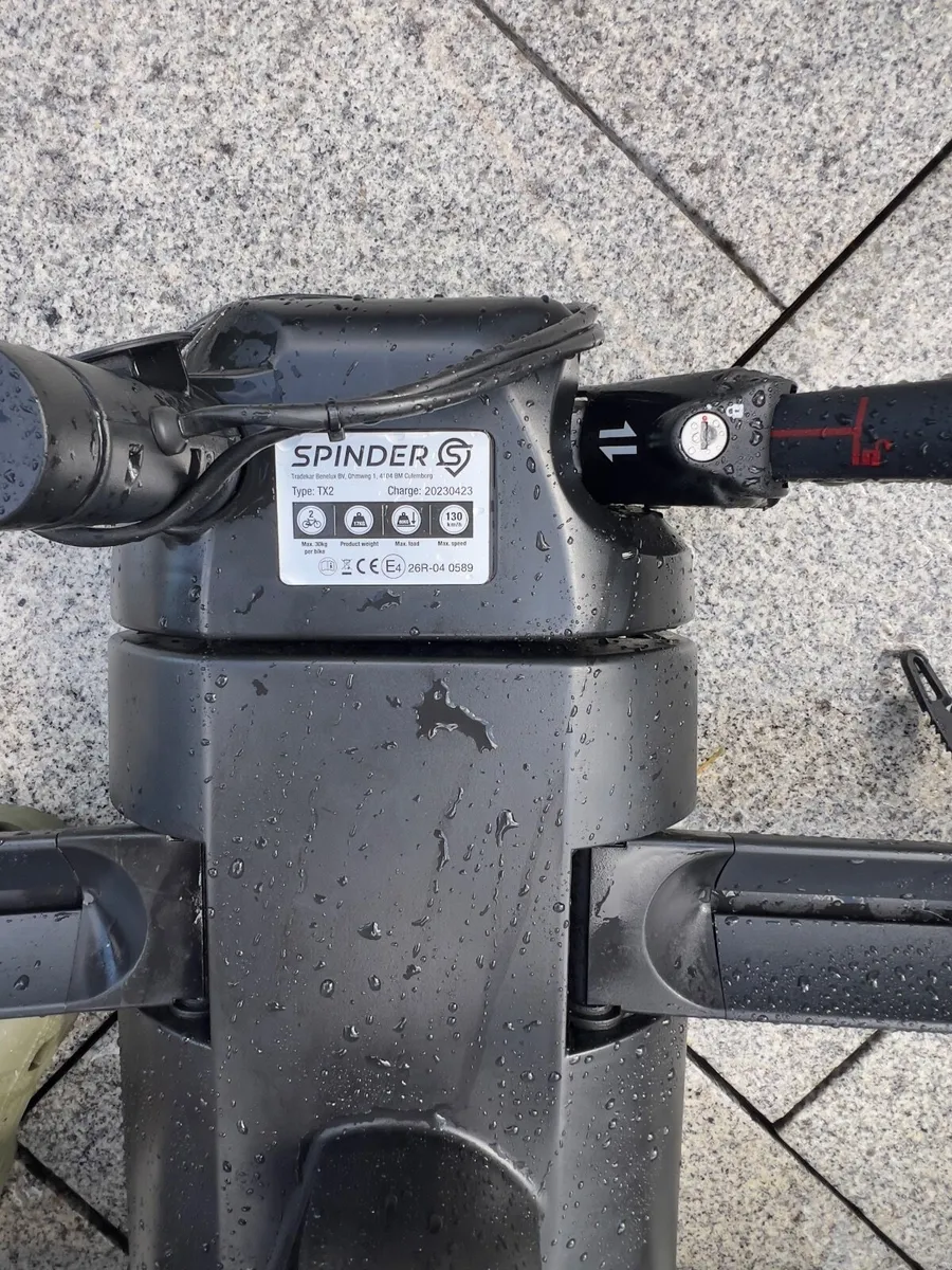 Tow bar mounted bike carrier - Image 4