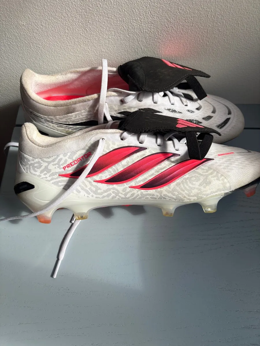 Predator boots - Image 1