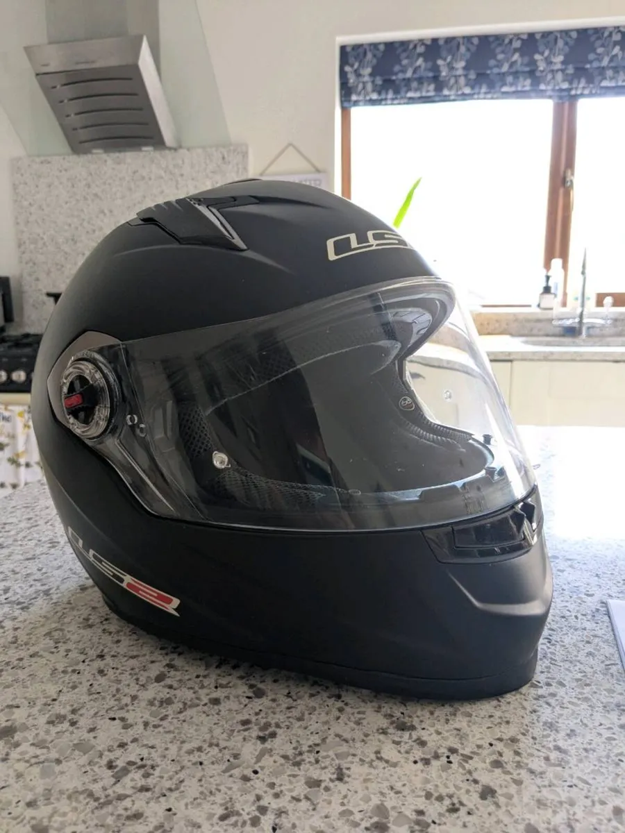 LS2 FF322 Concept II Full Face Motorcycle Helmet - Image 1