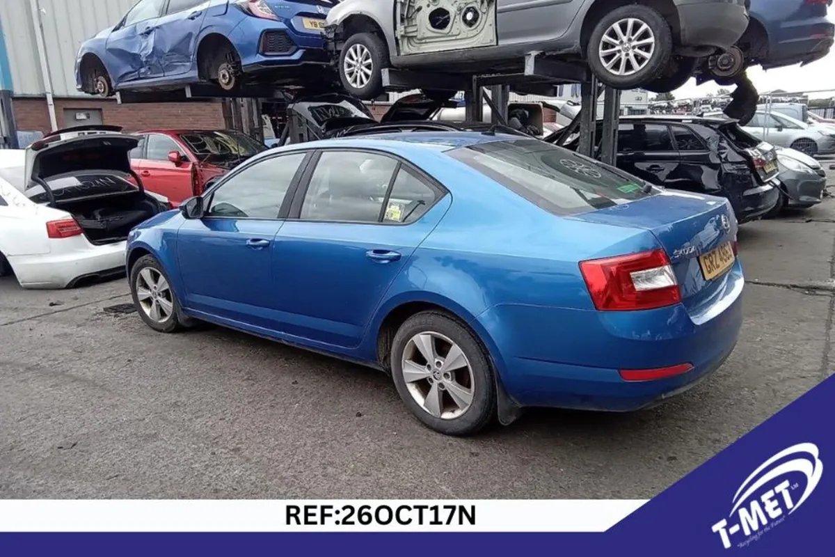 2013 SKODA OCTAVIA BREAKING FOR PARTS - Image 4