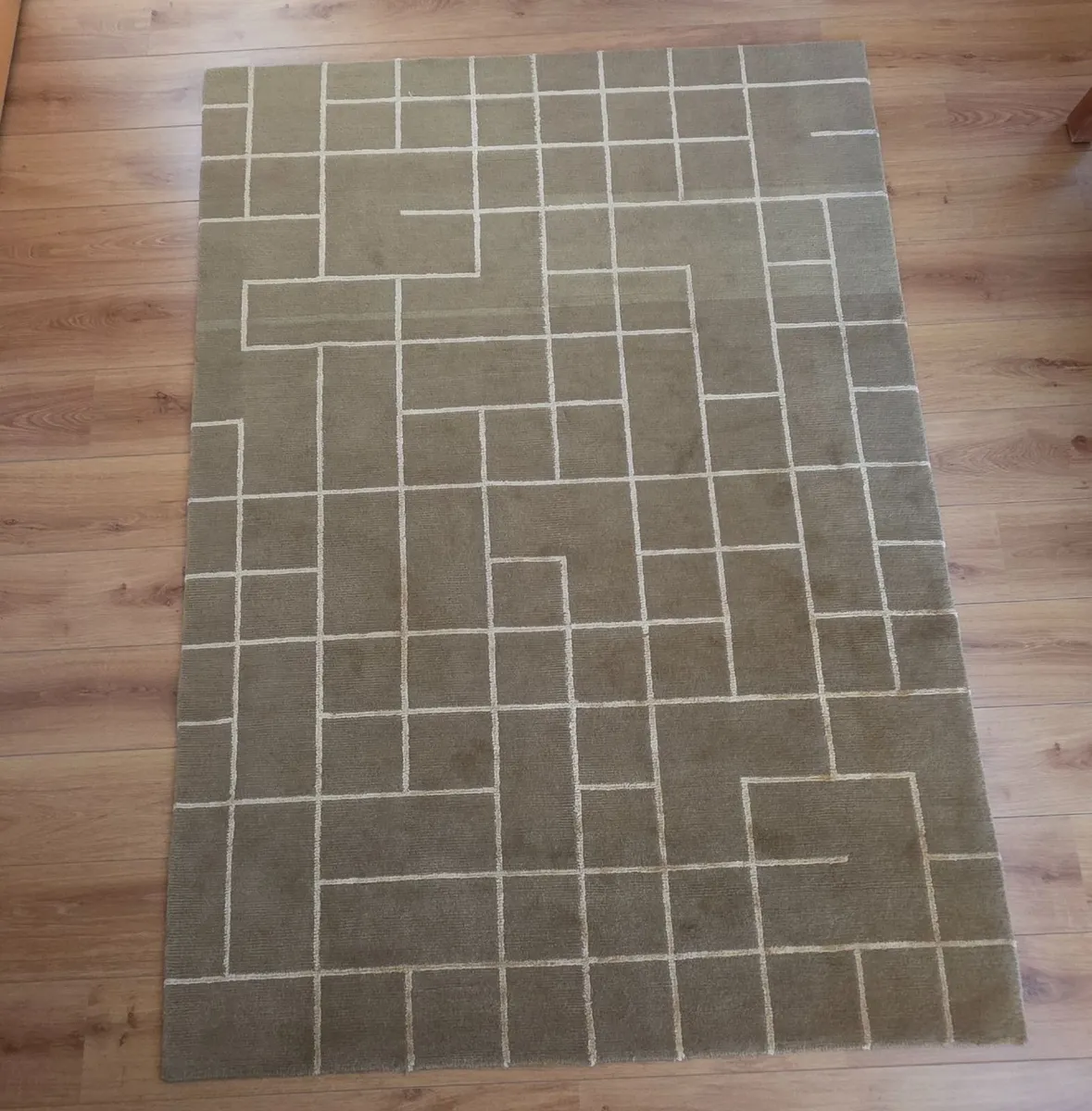 Rug - Image 1