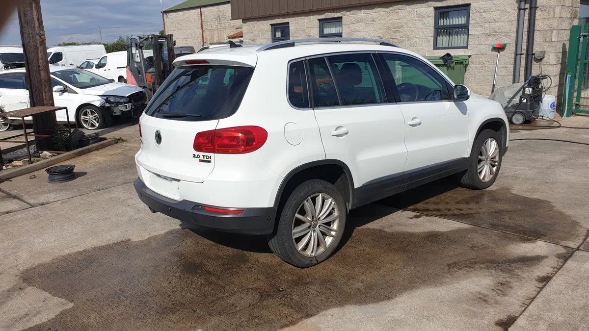 *For parts* Vw Tiguan, 2.0 diesel automatic (2016) - Image 2